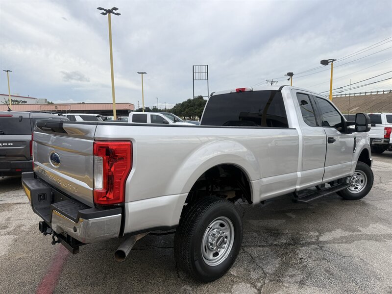 2019 Ford F-250 Super Duty XLT - Photo 5 - Arlington, TX 76011