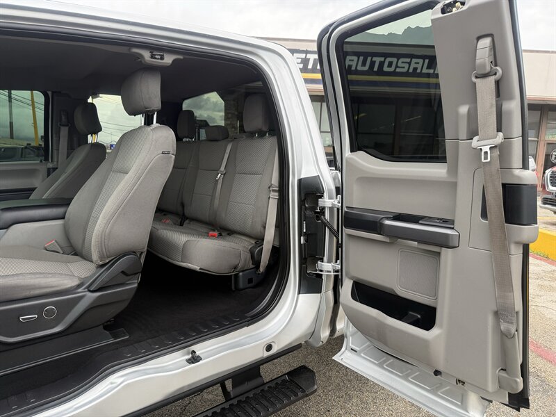 2019 Ford F-250 Super Duty XLT - Photo 15 - Arlington, TX 76011