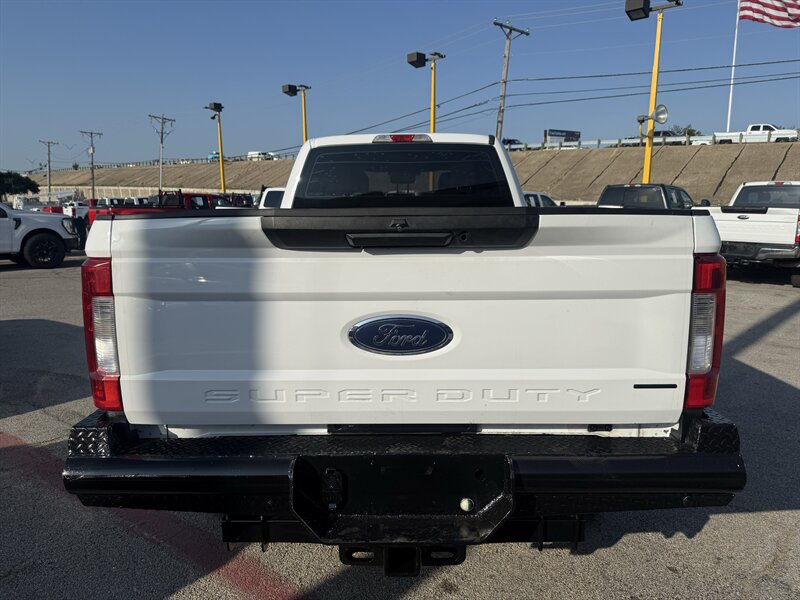 2017 Ford F-350 Super Duty XL - Photo 6 - Arlington, TX 76011