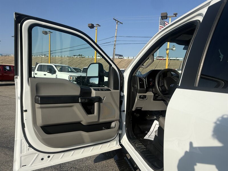2017 Ford F-350 Super Duty XL - Photo 13 - Arlington, TX 76011
