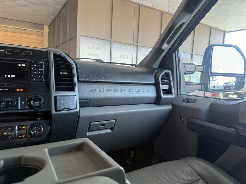 2017 Ford F-350 Super Duty XL - Photo 25 - Arlington, TX 76011