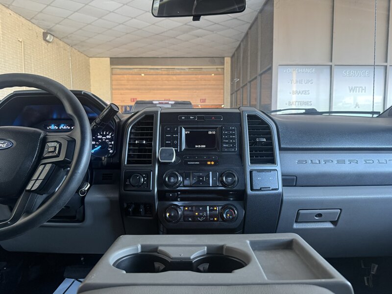 2017 Ford F-350 Super Duty XL - Photo 24 - Arlington, TX 76011