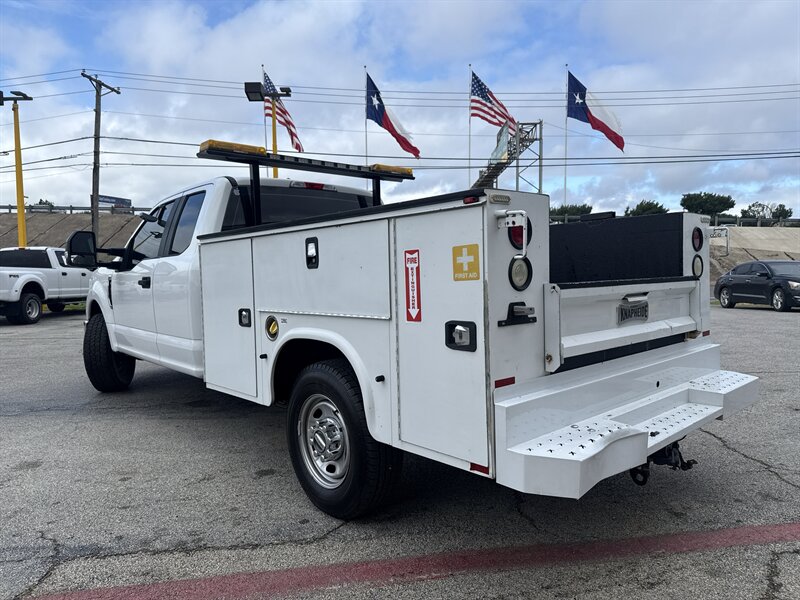 2017 Ford F-250 XL - Photo 7 - Arlington, TX 76011