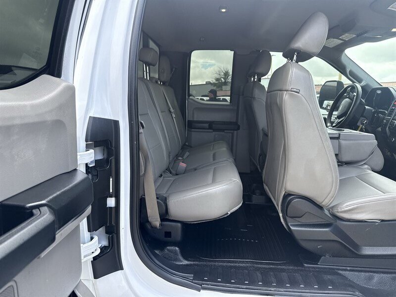 2017 Ford F-250 XL - Photo 19 - Arlington, TX 76011
