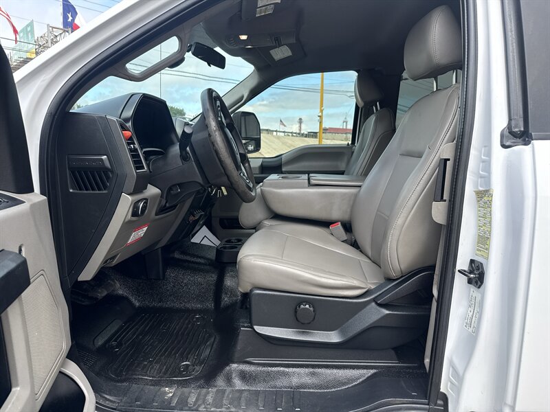 2017 Ford F-250 XL - Photo 13 - Arlington, TX 76011