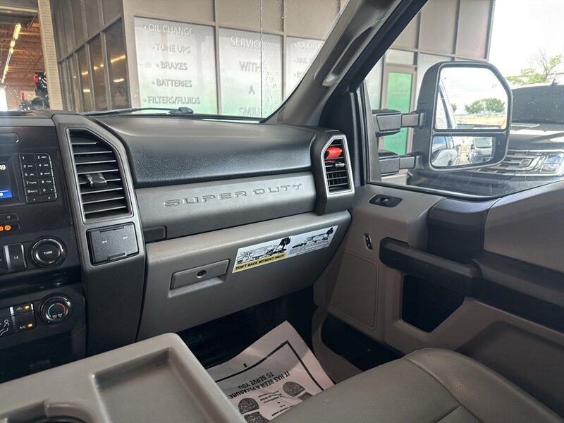 2017 Ford F-250 XL - Photo 24 - Arlington, TX 76011