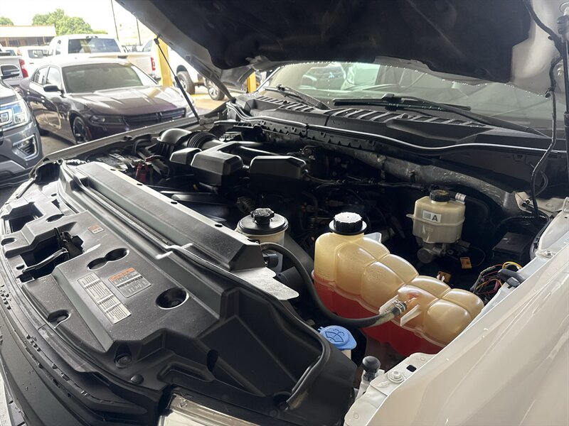 2017 Ford F-250 XL - Photo 28 - Arlington, TX 76011
