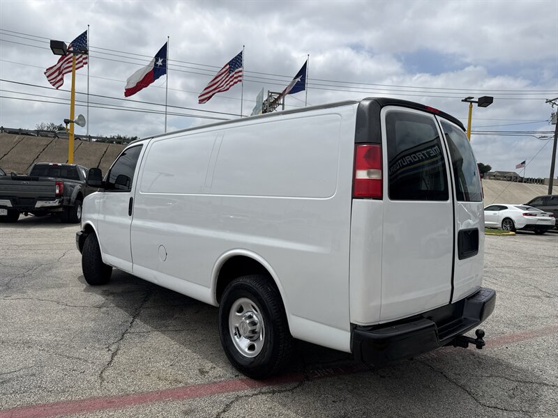 2014 Chevrolet Express 2500 - Photo 8 - Arlington, TX 76011