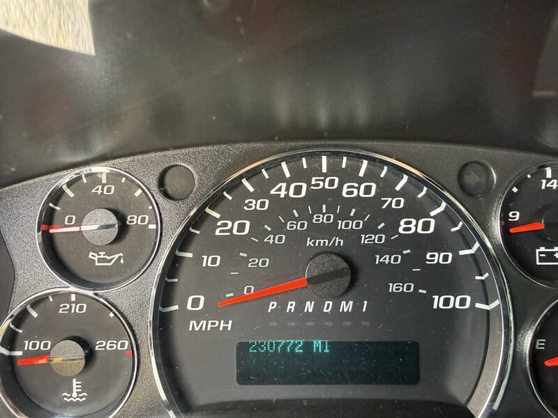 2014 Chevrolet Express 2500 - Photo 20 - Arlington, TX 76011
