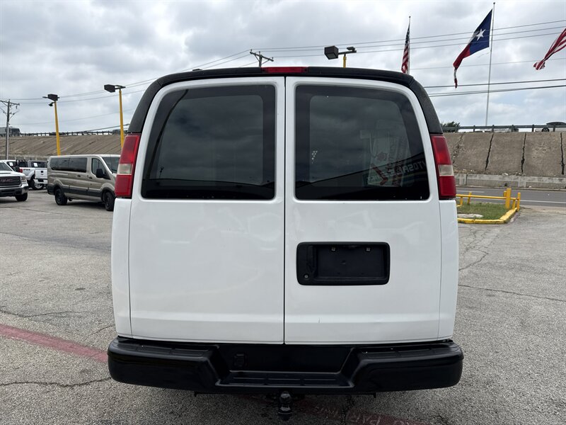 2014 Chevrolet Express 2500 - Photo 6 - Arlington, TX 76011