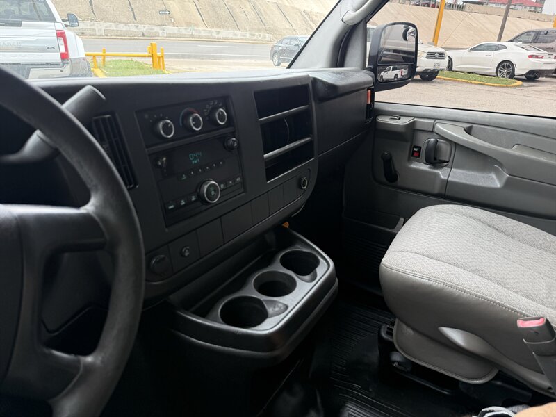 2014 Chevrolet Express 2500 - Photo 23 - Arlington, TX 76011