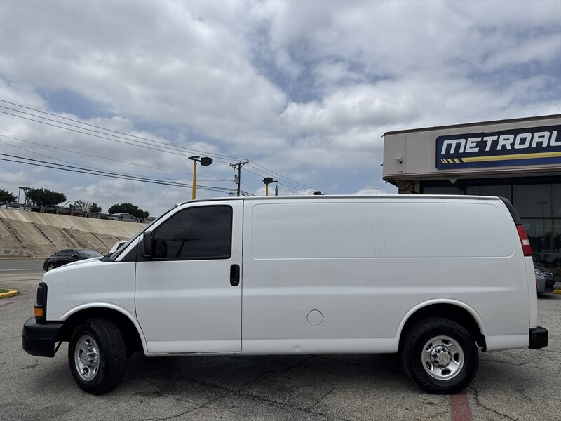 2014 Chevrolet Express 2500 - Photo 9 - Arlington, TX 76011