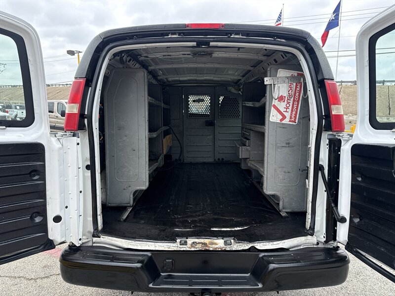 2014 Chevrolet Express 2500 - Photo 7 - Arlington, TX 76011