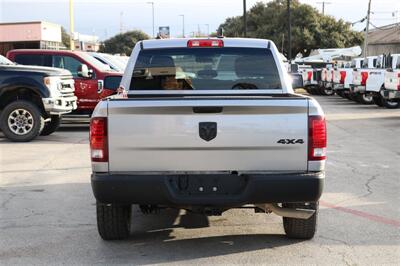 2022 RAM 1500 Classic SLT   - Photo 8 - Arlington, TX 76011