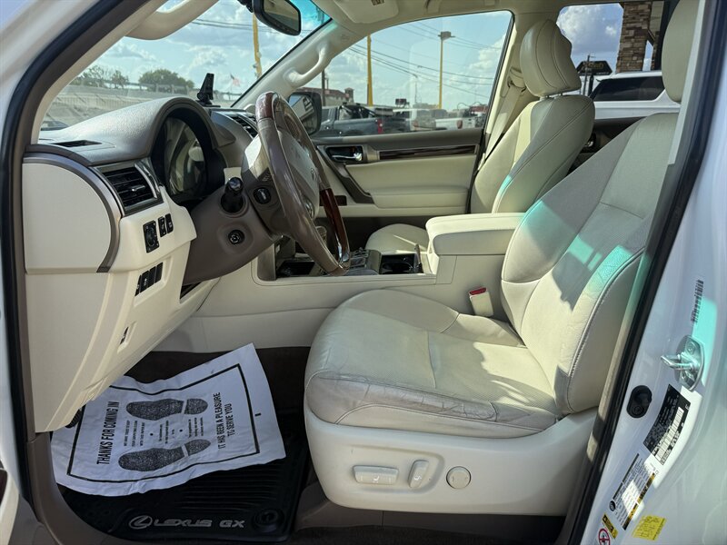 2016 Lexus GX 460 - Photo 12 - Arlington, TX 76011