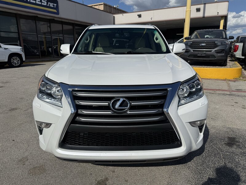 2016 Lexus GX 460 - Photo 2 - Arlington, TX 76011