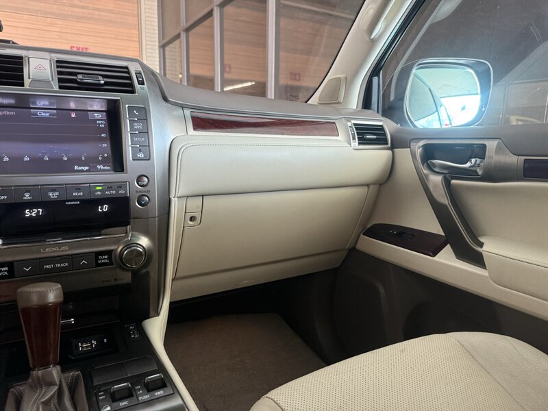 2016 Lexus GX 460 - Photo 25 - Arlington, TX 76011