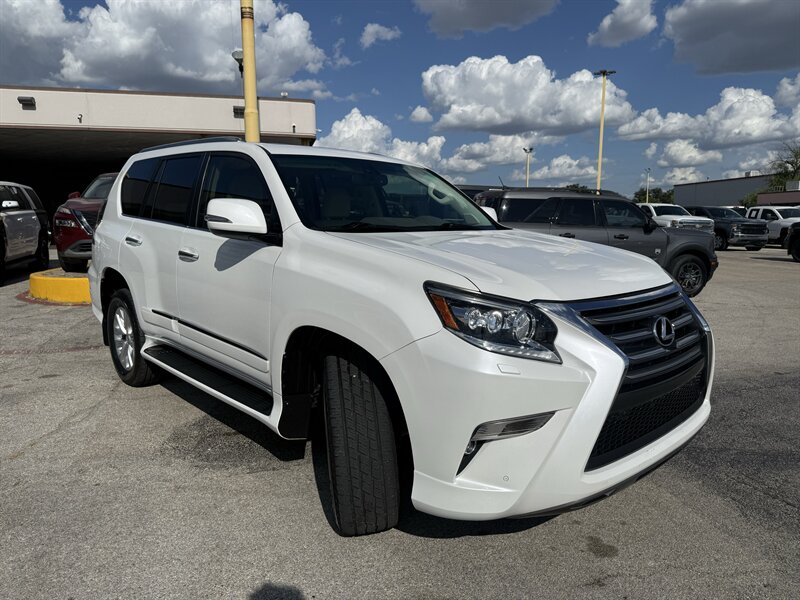 2016 Lexus GX 460 - Photo 3 - Arlington, TX 76011