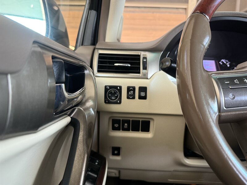 2016 Lexus GX 460 - Photo 19 - Arlington, TX 76011