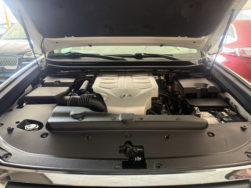2016 Lexus GX 460 - Photo 28 - Arlington, TX 76011