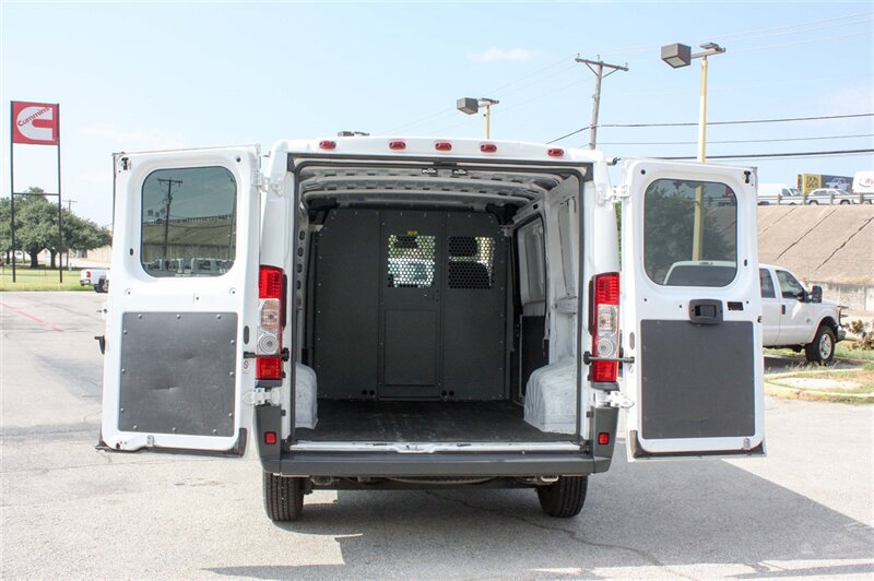 2017 RAM ProMaster Cargo 1500 118 WB - Photo 8 - Arlington, TX 76011