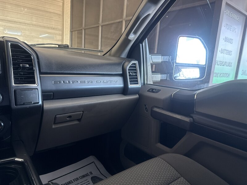 2017 Ford F-350 Super Duty XLT - Photo 27 - Arlington, TX 76011