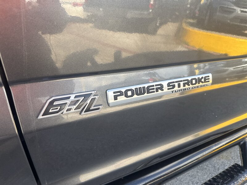 2017 Ford F-350 Super Duty XLT - Photo 11 - Arlington, TX 76011
