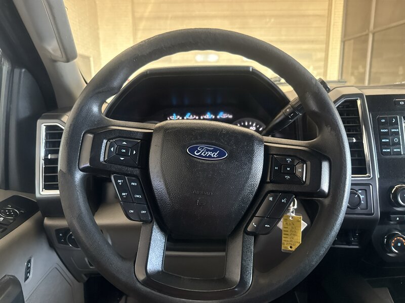 2017 Ford F-350 Super Duty XLT - Photo 23 - Arlington, TX 76011