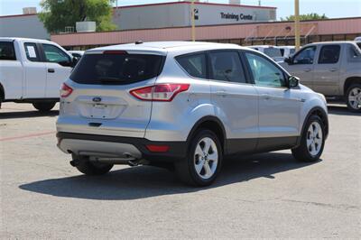 2016 Ford Escape SE   - Photo 9 - Arlington, TX 76011