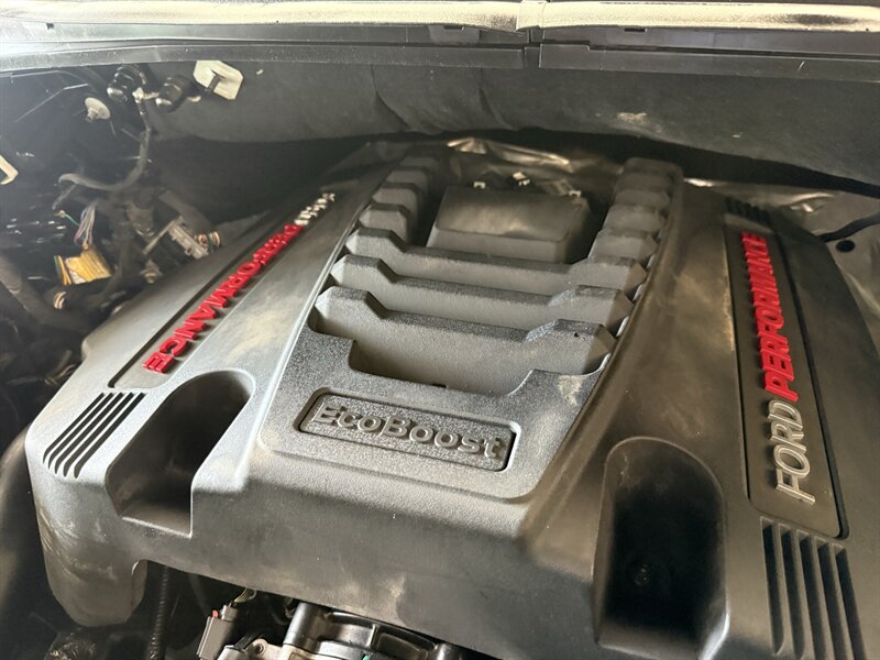 2020 Ford F-150 Raptor - Photo 32 - Arlington, TX 76011