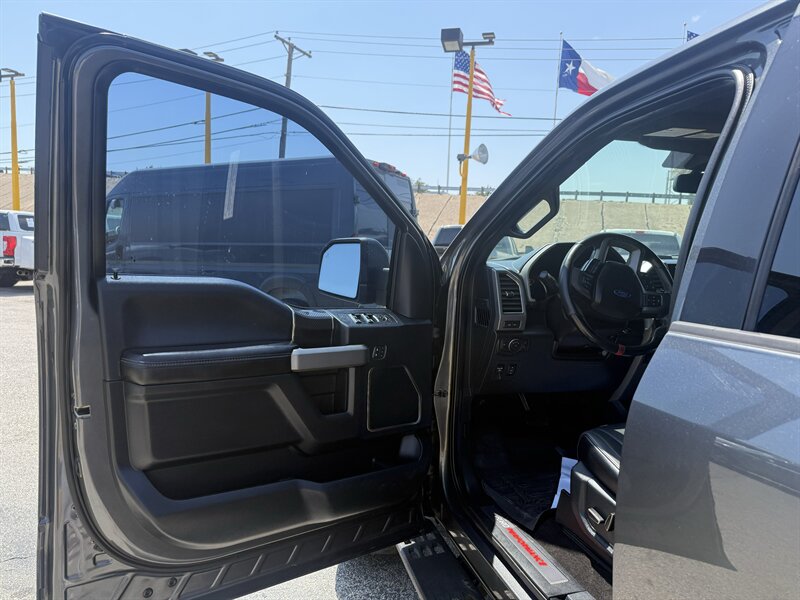2020 Ford F-150 Raptor - Photo 11 - Arlington, TX 76011