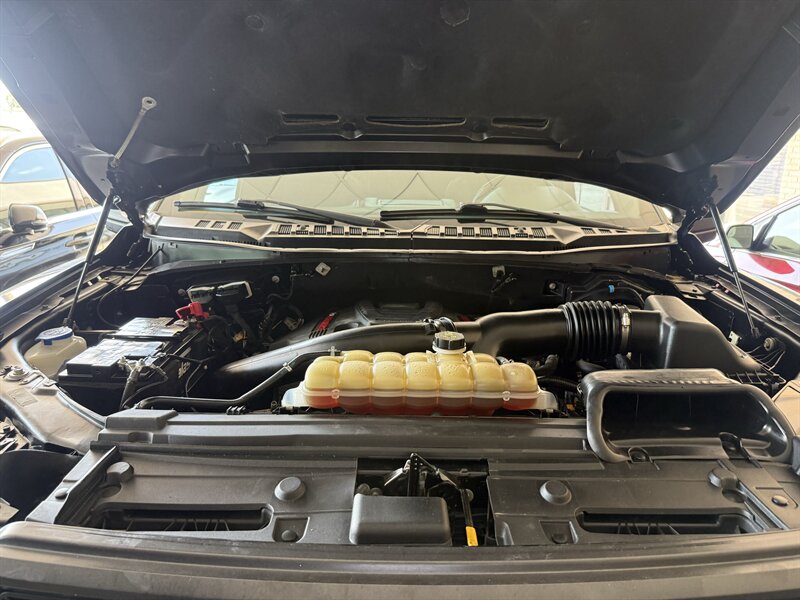 2020 Ford F-150 Raptor - Photo 33 - Arlington, TX 76011