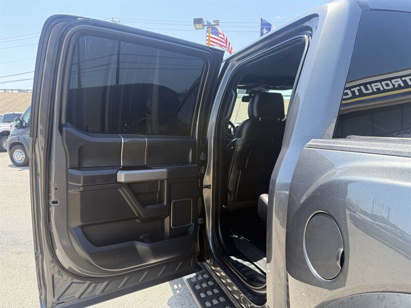 2020 Ford F-150 Raptor - Photo 13 - Arlington, TX 76011