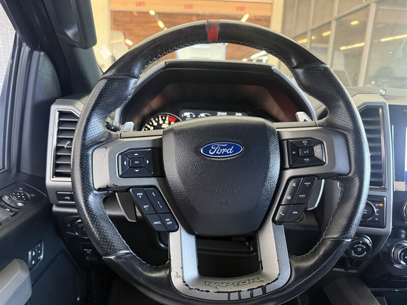 2020 Ford F-150 Raptor - Photo 20 - Arlington, TX 76011