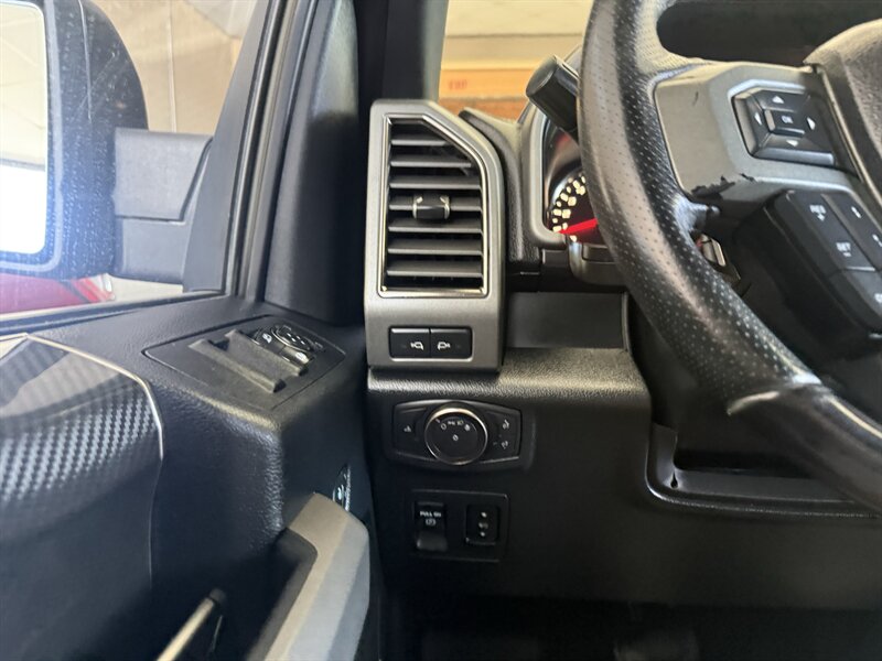 2020 Ford F-150 Raptor - Photo 19 - Arlington, TX 76011