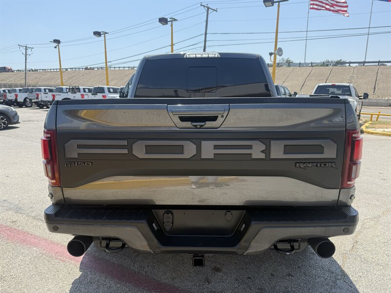 2020 Ford F-150 Raptor - Photo 6 - Arlington, TX 76011
