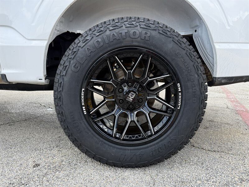 2022 Ford F-150 XL - Photo 10 - Arlington, TX 76011
