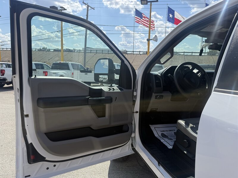 2018 Ford F-250 Super Duty XL - Photo 12 - Arlington, TX 76011