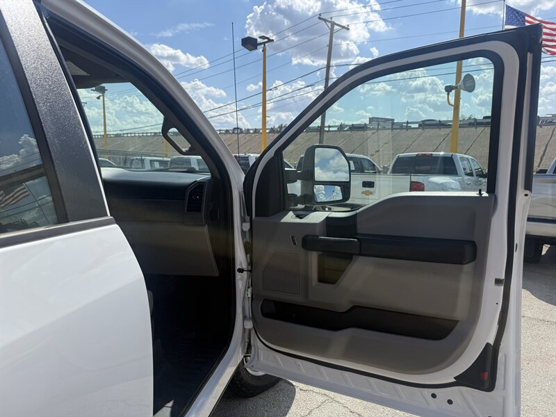 2018 Ford F-250 Super Duty XL - Photo 16 - Arlington, TX 76011