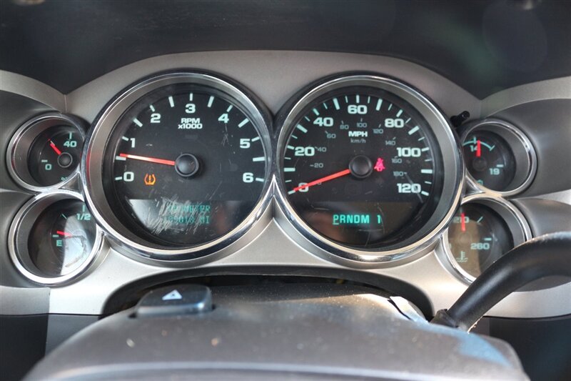 2013 Chevrolet Silverado 2500HD Work Truck - Photo 20 - Arlington, TX 76011