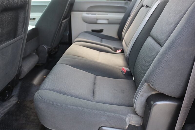 2013 Chevrolet Silverado 2500HD Work Truck - Photo 33 - Arlington, TX 76011