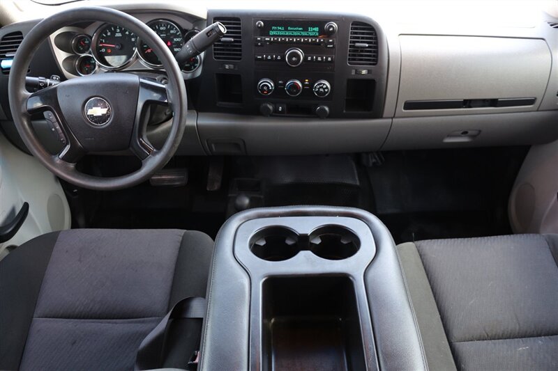 2013 Chevrolet Silverado 2500HD Work Truck - Photo 31 - Arlington, TX 76011