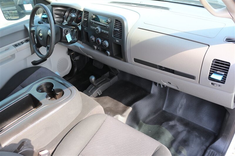 2013 Chevrolet Silverado 2500HD Work Truck - Photo 34 - Arlington, TX 76011