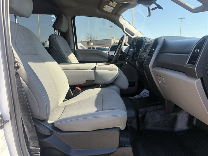 2021 Ford F-350 Super Duty STX - Photo 18 - Arlington, TX 76011