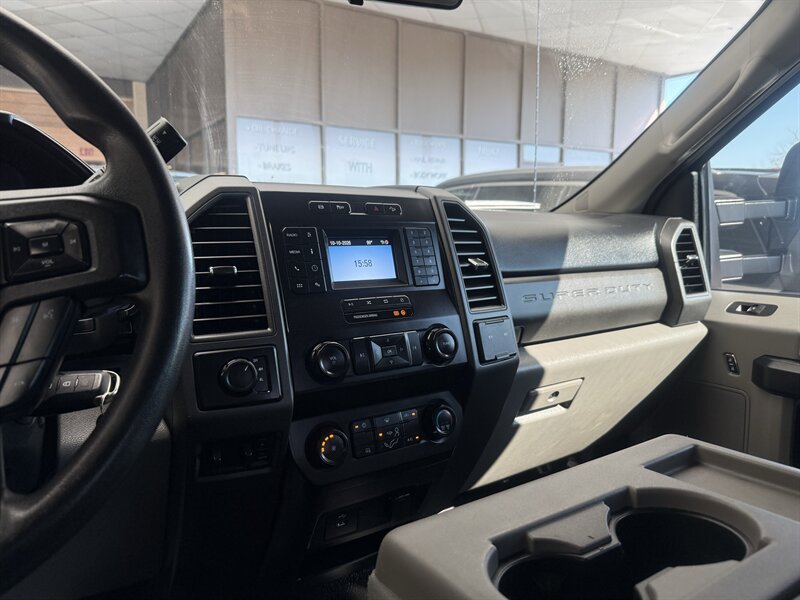 2021 Ford F-350 Super Duty STX - Photo 26 - Arlington, TX 76011