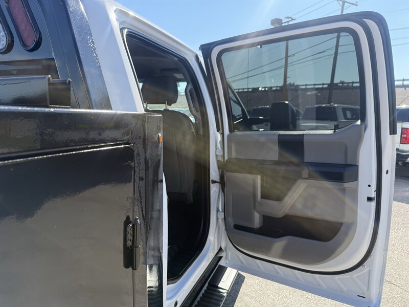 2021 Ford F-350 Super Duty STX - Photo 19 - Arlington, TX 76011