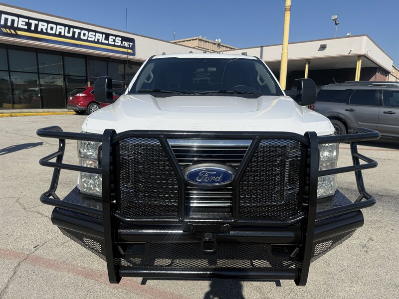 2021 Ford F-350 Super Duty STX - Photo 2 - Arlington, TX 76011
