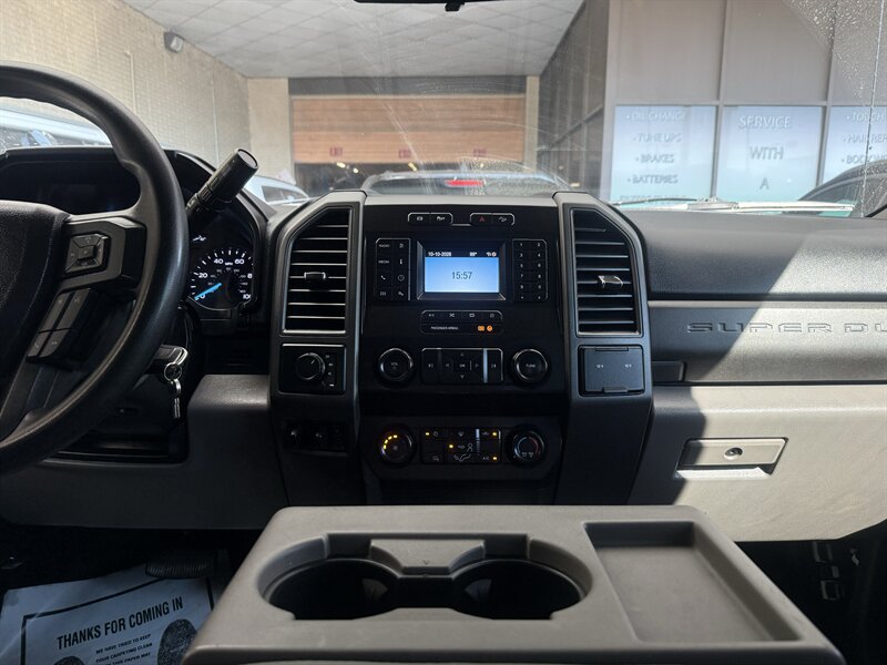 2021 Ford F-350 Super Duty STX - Photo 24 - Arlington, TX 76011