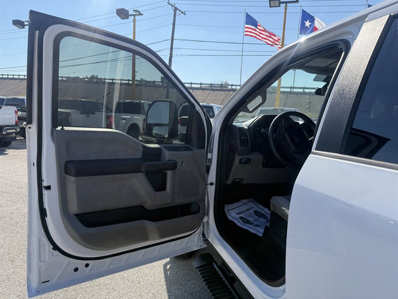 2021 Ford F-350 Super Duty STX - Photo 13 - Arlington, TX 76011