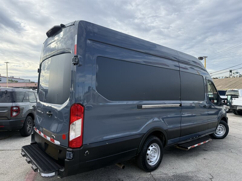 2021 Ford Transit 250 - Photo 5 - Arlington, TX 76011